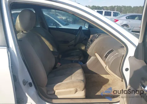 2011 Nissan Altima 2.5 S z USA, uszkodzony, nr VIN 1N4AL2AP1BN411504